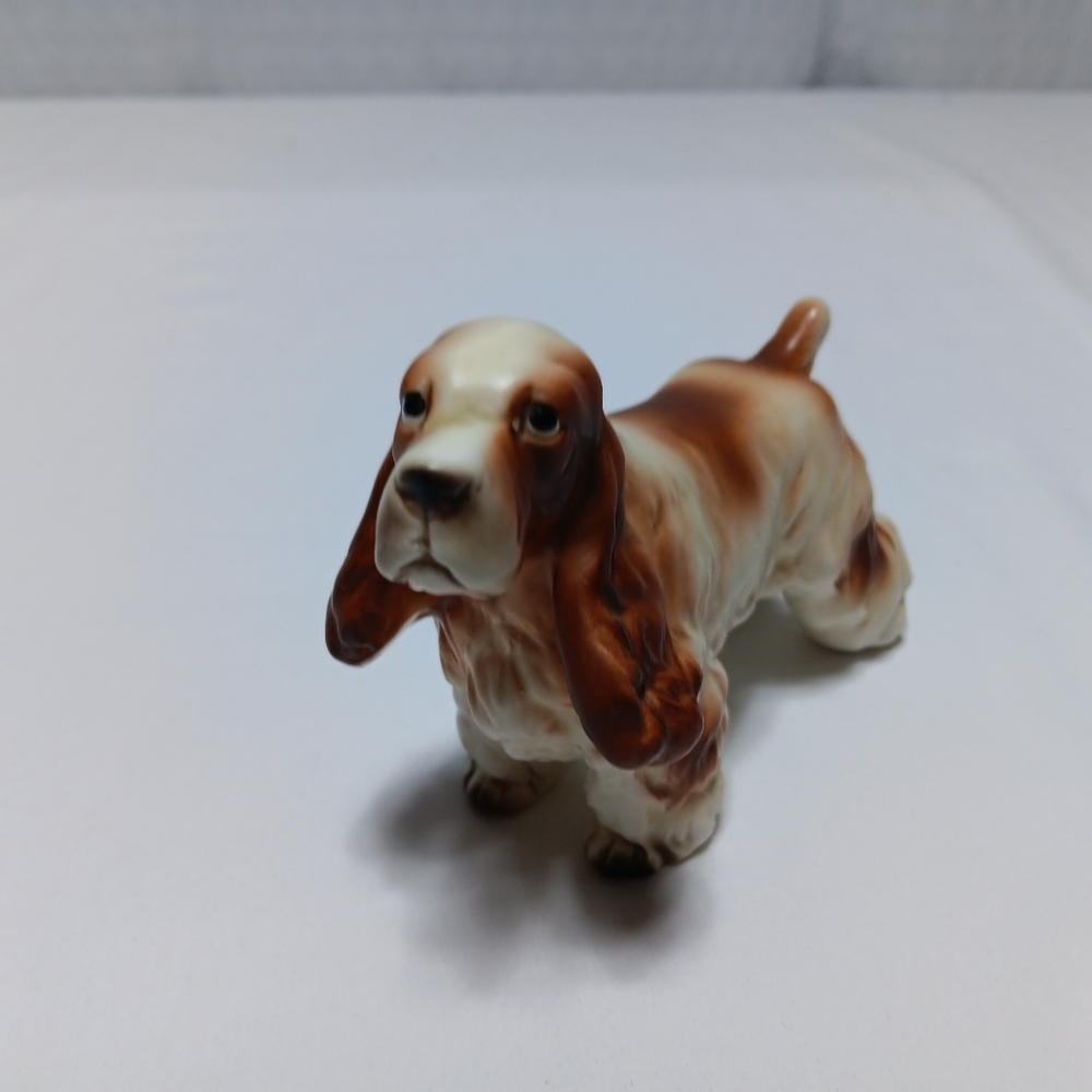 Vintage Blue Ribbon Collection 4 Inch Cocker Spaniel Porcelain Figurine.